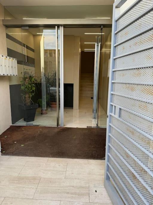 Modern Apartment Giovanni Square Cagliari Exterior foto