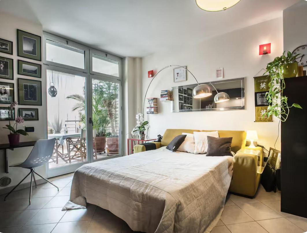 Modern Apartment Giovanni Square Cagliari Exterior foto