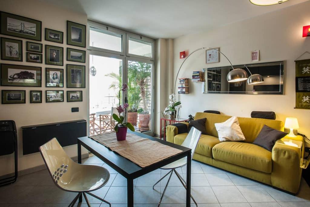 Modern Apartment Giovanni Square Cagliari Exterior foto